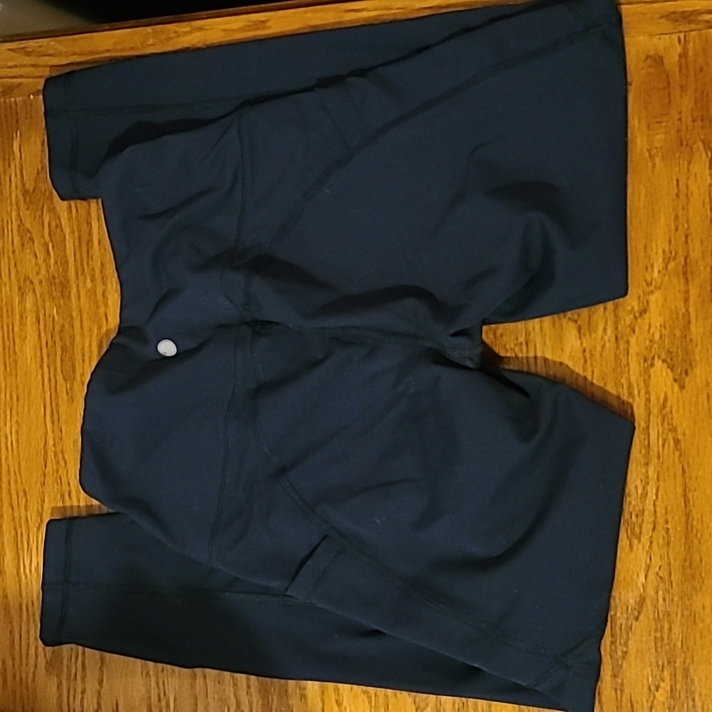 Black Yogalicious highwaisted yoga pant size small